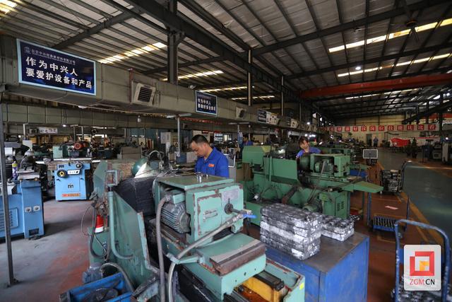 自貢 以新材料研發(fā)為驅(qū)動(dòng)，培育“專(zhuān)精特新”企業(yè)，激發(fā)制造業(yè)創(chuàng)新動(dòng)能