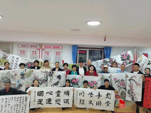 秦州區(qū)十方堂社區(qū)開(kāi)展慶祝中國(guó)共產(chǎn)黨成立100周年書(shū)畫(huà)交流活動(dòng)